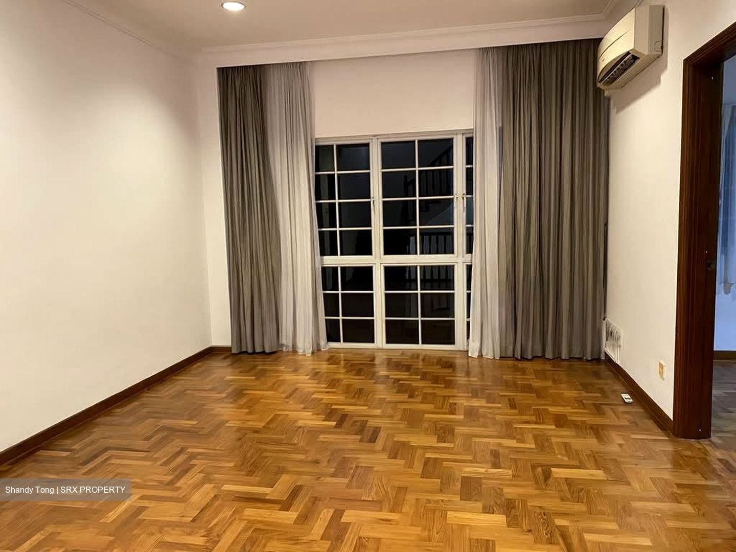 Serangoon Garden Estate (D19), Terrace #575388051